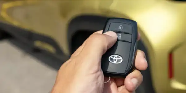 Toyota yaris key replacement